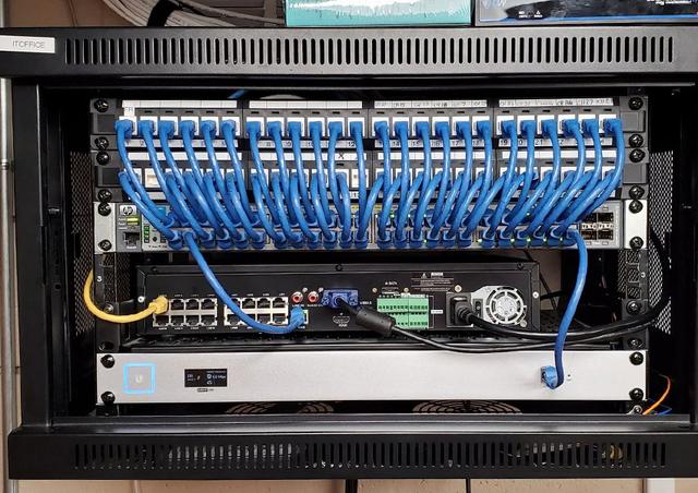 Data cabinet