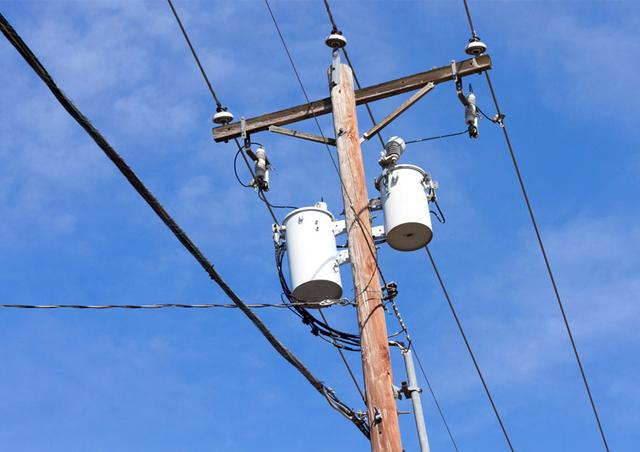 Power pole and overhead lines